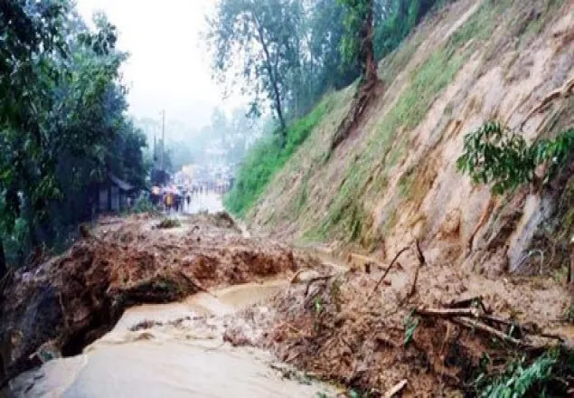 ফের রাঙামাটিতে পাহাড়ধস