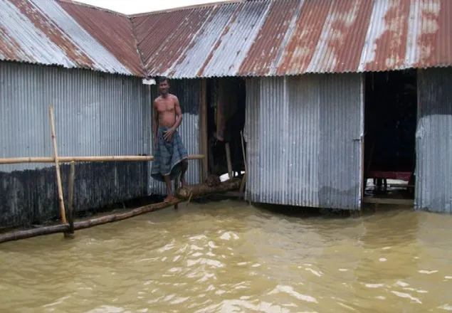 বন্যার আরও অবনতি: বানে ভাসা মানুষের সীমাহীন দুর্ভোগ 