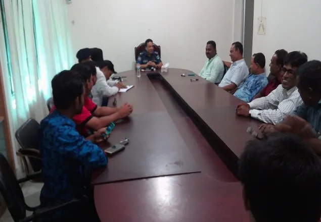 নড়াইলে ১৩ ইউপি চেয়ারম্যানদের নিয়ে পুলিশ সুপারের প্রস্তুতিমূলক সভা