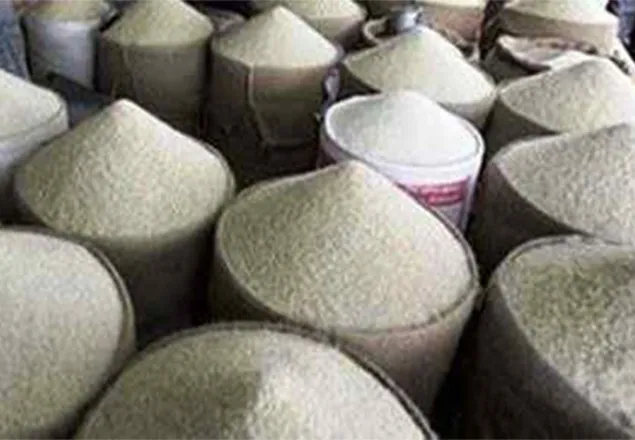 পাইকারিতে চালের দাম কমলেও খুচরায় প্রভাব নেই
