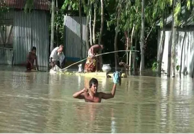 গাইবান্ধার ৪০টি গ্রাম প্লাবিত ৫০ হাজার মানুষ পানিবন্দি