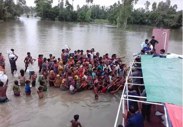 গাইবান্ধায বন্যা পরিস্থিতি অপরিবর্তিত, খাদ্যের জন্য হাহাকার
