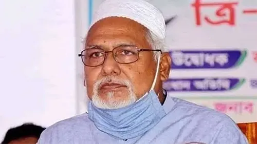 নিজ এলাকায় জানাজায় গিয়ে মোবাইল খোয়ালেন মন্ত্রী