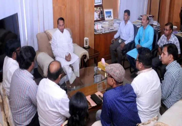 অনলাইন গণমাধ্যমকে সুরক্ষা দেবে সরকার : তথ্যমন্ত্রী