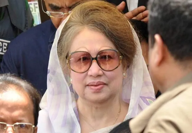 খালেদা জিয়ার বিরুদ্ধে গ্রেফতারি পরোয়ানার আবেদন 