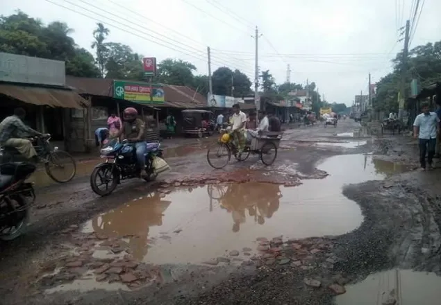 ৩ দফা সংস্কার করেও মহাসড়কের বেহাল অবস্থা