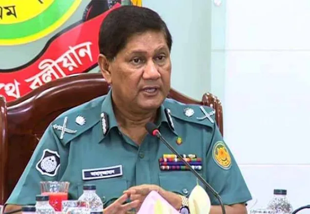 'আমি শুনেছি একজন ছাত্র আহত হয়েছে': ডিএমপি কমিশনার