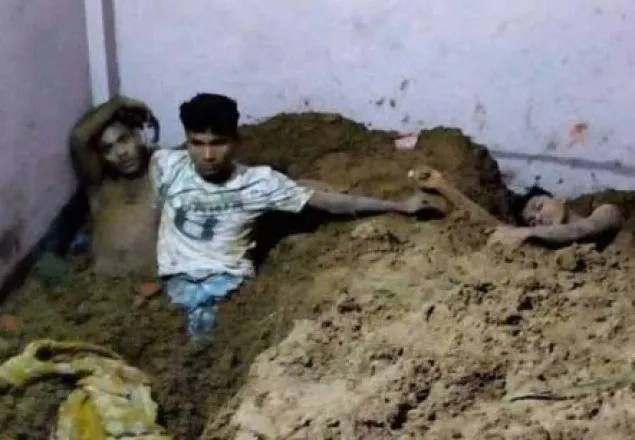 কক্সবাজারে পাহাড় ধসে শিশুসহ ৪ জনের মৃত্যু 