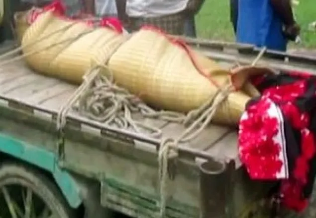 ঝিনাইদহে চোর সন্দেহে যুবককে পিটিয়ে হত্যা