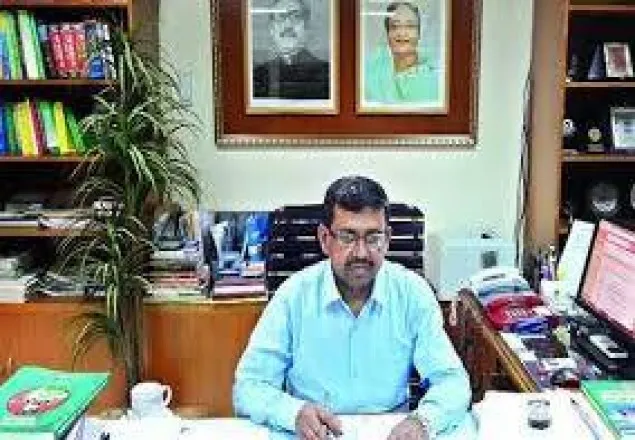 ‘কমিশনার অব দ্য ইয়ার’ হলেন বেনাপোল কাস্টমস হাউসের শওকাত হোসেন 