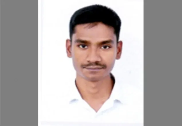 ঢাবিতে শিক্ষার্থীদের সাথে হাতাহাতিতে ‘আঙুল ভাঙল’ শিক্ষকের 