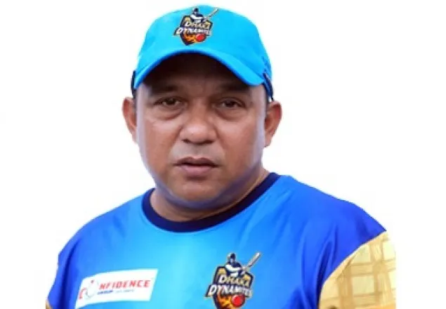 সিঙ্গাপুরে নেয়া হচ্ছে খালেদ মাহমুদ সুজনকে 