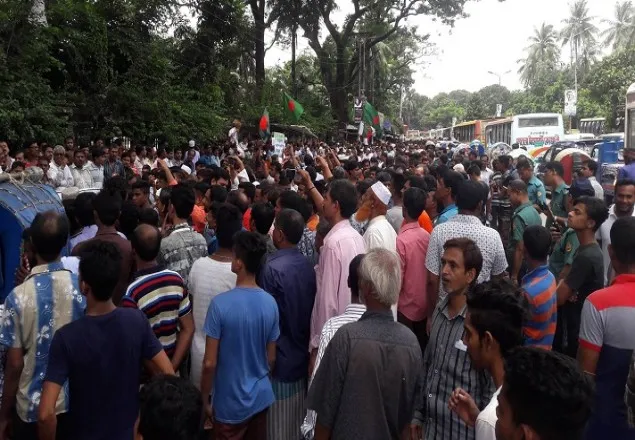 পূনর্বাসন ছাড়াই উর্দুভাষীদের উচ্ছেদের অভিযোগ: আতঙ্কে শত শত পরিবার