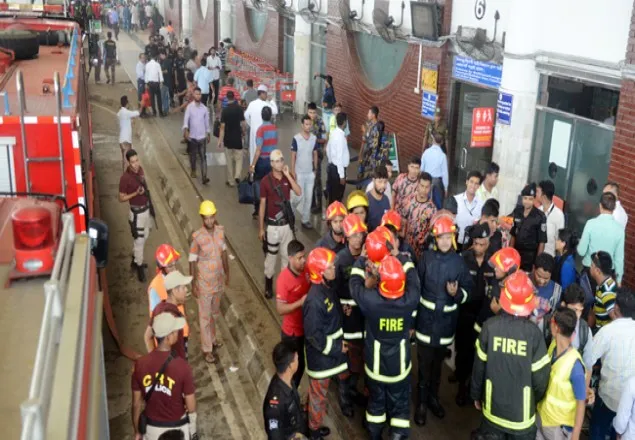শাহজালালে অগ্নিকাণ্ড: আন্তর্জাতিক ফ্লাইটের সিডিউল বিপর্যয়