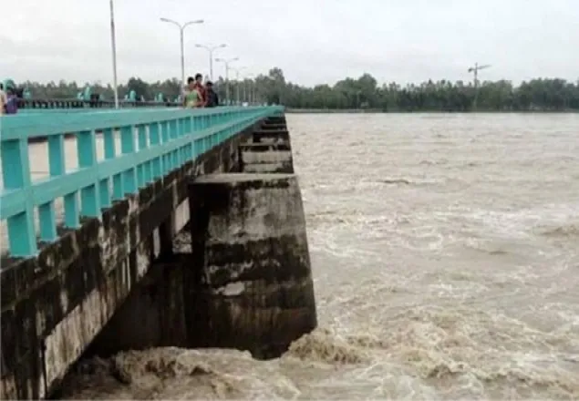 তিস্তায় রেড অ্যালার্ট জারি 