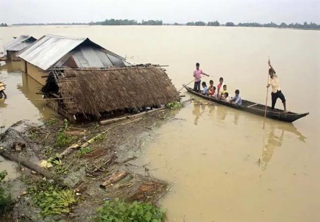 দেশে ভয়াবহ বন্যার আশঙ্কা 