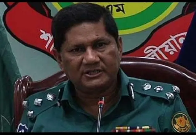 পরিচয় যাই হোক, উল্টো পথে গাড়ি চললেই ব্যবস্থা: ডিএমপি