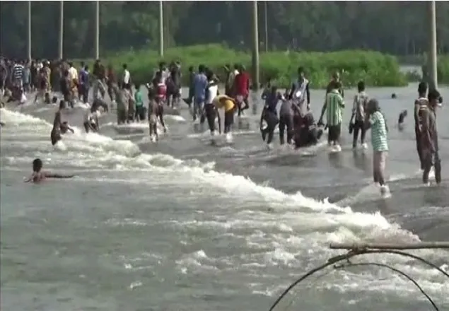 বন্যার কারণে দেশে খাদ্য সঙ্কটের আশঙ্কা
