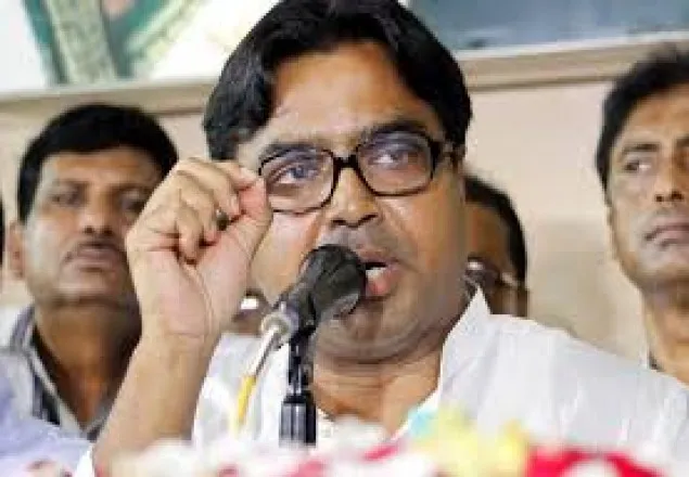 দ্রুত বর্জ্য অপসারণে ডিএসসিসির হটলাইন