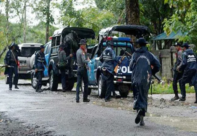 মিয়ানমারে সংঘর্ষে রোহিঙ্গাসহ নিহত ১২