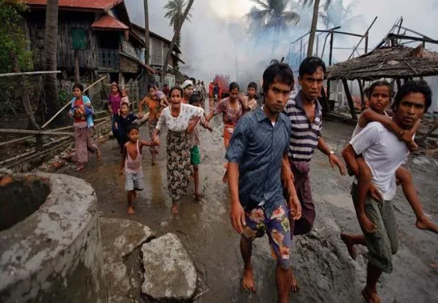 রাখাইনে আবারও পুলিশ-রোহিঙ্গা সংঘর্ষে ৩২ জন নিহত