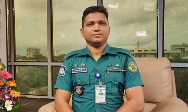 চাকরিচ্যুত কনস্টেবল শওকত হোসেন