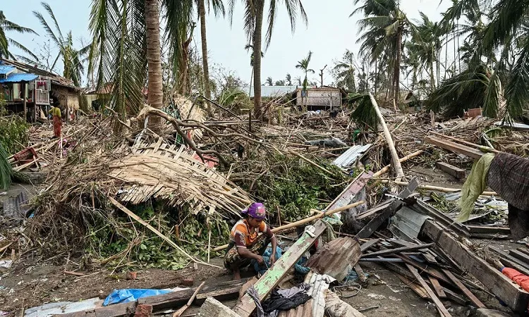 মোখায় বিধ্বস্ত মিয়ানমারে ত্রাণ তৎপরতায় বাধা