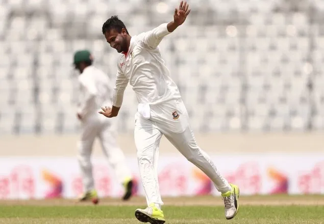 ১০ উইকেট নিয়ে ম্যান অব দ্য ম্যাচ সাকিব 
