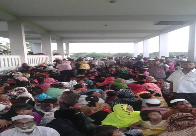 আটক ২৩০০ রোহিঙ্গাকে ফেরত পাঠিয়েছে কোস্টগার্ড