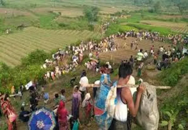 বালুখালিতে থাকার জায়গা মিলছে রোহিঙ্গাদের