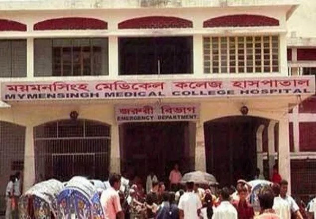 সাবেক স্বামীর এসিড নিক্ষেপে স্ত্রী দগ্ধ