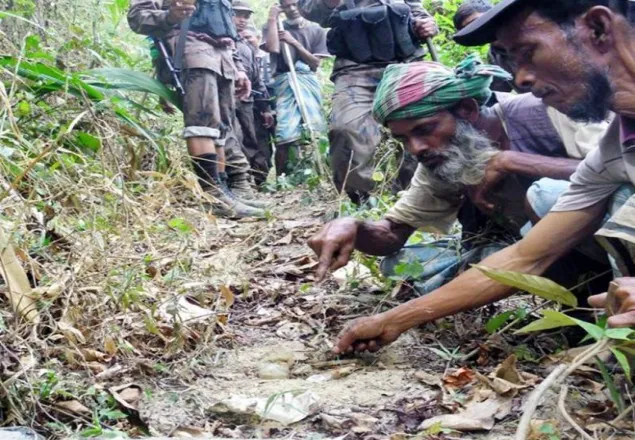 বাংলাদেশ সীমান্তে স্থলমাইন বসাচ্ছে মিয়ানমার