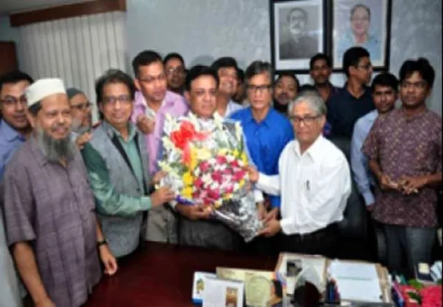 ঢাবি উপাচার্য অধ্যাপক ড. মো. আখতারুজ্জামানের দায়িত্ব গ্রহণ