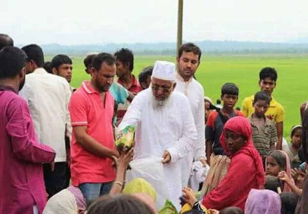 রোহিঙ্গা শরণার্থী শিবির পরিদর্শনে জামায়াত নেতা শাহাজাহান চৌধুরী 