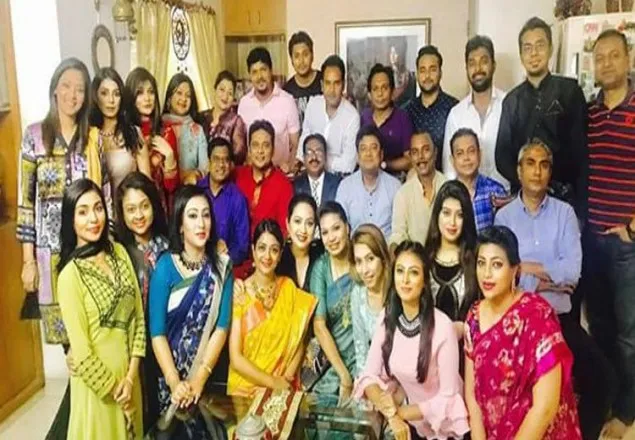 সুইটির বাসায় তারকাদের জমজমাট আড্ডা
