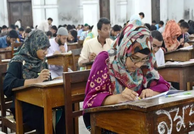 এবার ঢাবির ভর্তি পরীক্ষায় হিজাব নিষিদ্ধ!