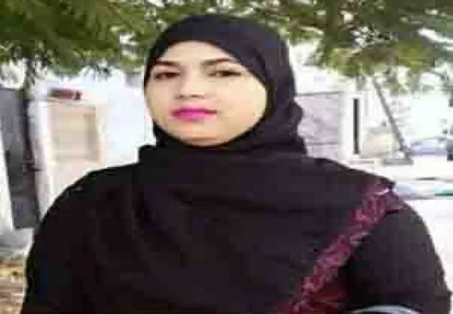 উখিয়ায় ইয়াবা সুন্দরী 'বেবি' আটক