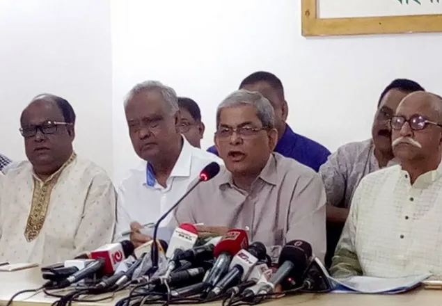 'রোহিঙ্গা ইস্যুতে সরকার ঐক্যের বদলে বিভক্ত করছে'