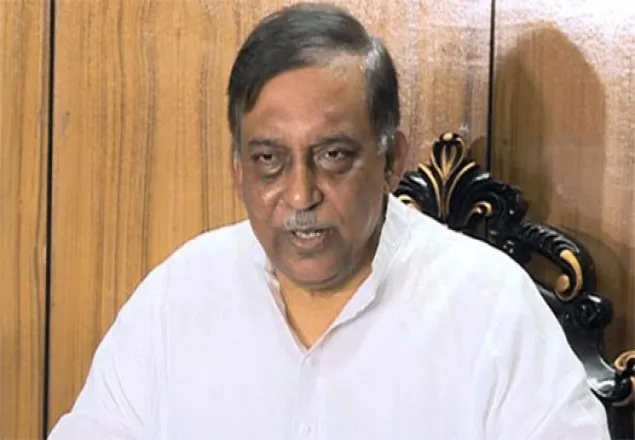 রাত ৮টার মধ্যে প্রতিমা বিসর্জন দিতে হবে: স্বরাষ্ট্রমন্ত্রী