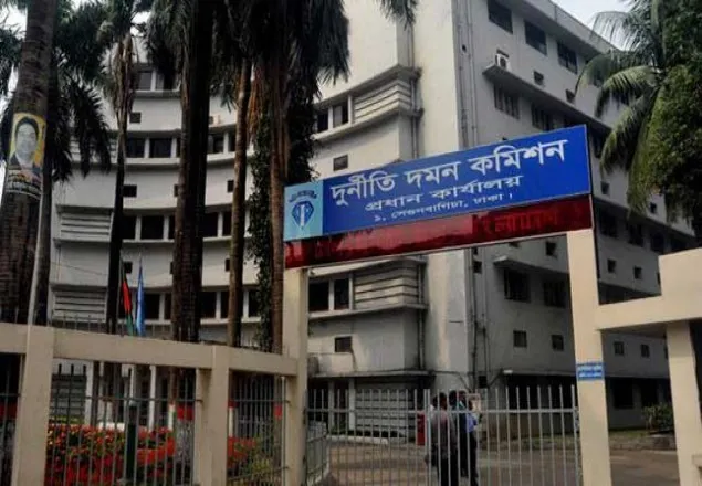 ১৯ দিনে ৬ কোটি টাকার মালিক সহকারী কাস্টমস কমিশনার