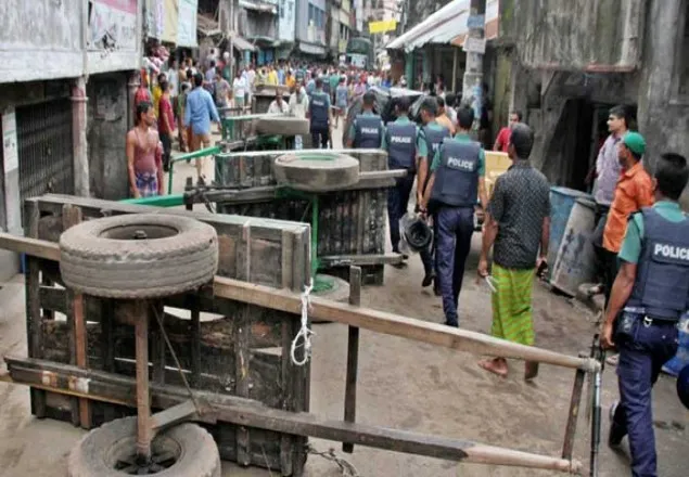 চট্টগ্রামে চালের আড়তে অভিযানে বাধা, ২ জনের দণ্ড