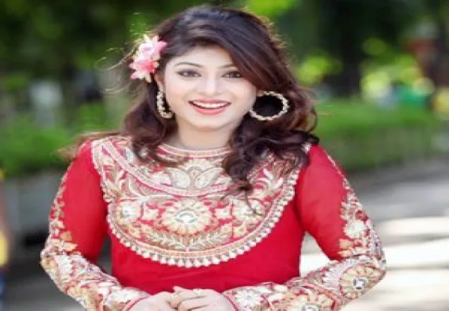 রোহিঙ্গা শিশু দত্তক চেয়ে বিতর্কে  মিষ্টি জান্নাত