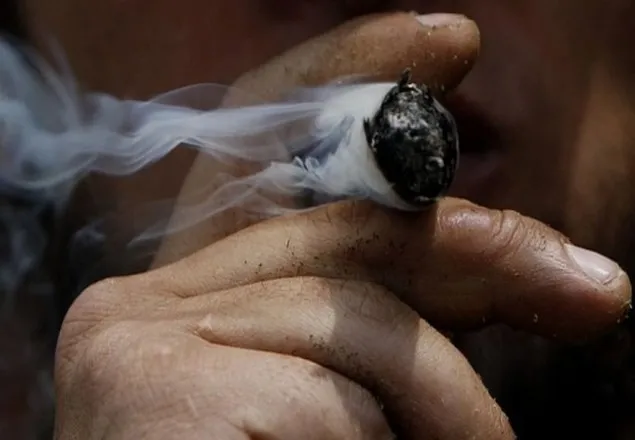 আরব আমিরাতে আজ থেকে সিগারেটের দাম দ্বিগুণ 