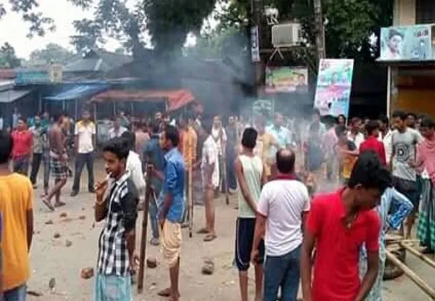 শেরপুরে পুলিশি নির্যাতনে শ্রমিক মৃত্যুর অভিযোগে বিক্ষোভ 