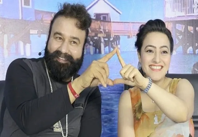 বাবার সাথে সম্পর্ক নিয়ে অবশেষে মুখ খুললেন হানিপ্রীত