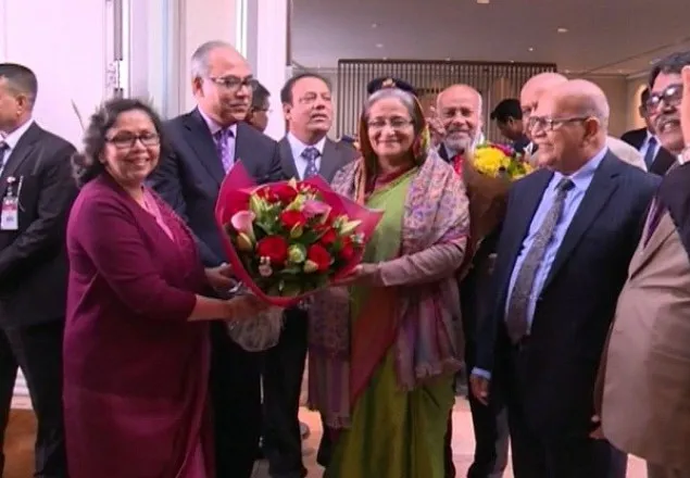 লন্ডন পৌঁছেছেন প্রধানমন্ত্রী