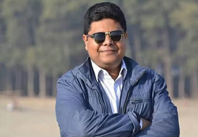 ঢাবির সেই শিক্ষকের বিরুদ্ধে ক্যান্টিনে ফাউ খাওয়ার অভিযোগ
