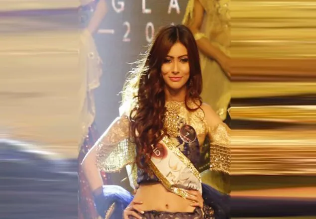 এভ্রিল বাদ, মুকুট জেসিয়ার