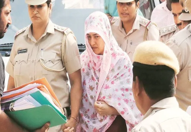 দাঙ্গা সৃষ্টির জন্য ১ কোটি ২৫ লাখ রুপি দিয়েছে হানিপ্রীত