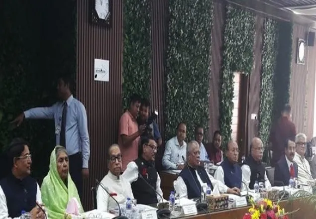 ‘নির্বাচন সুষ্ঠু করতে আওয়ামী লীগের নির্দেশনায় কাজ করবে ইসি’
